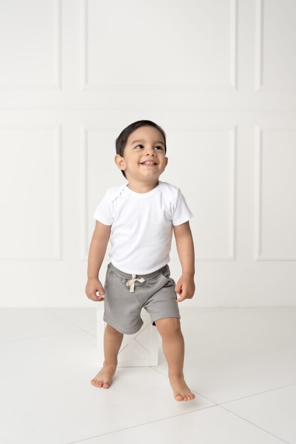 Body Manga Corta Niño Blanco Cremoso